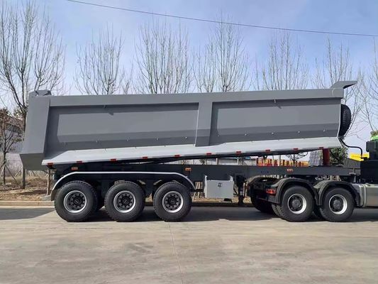 Сертификат ISO 4-6L Моторная емкость тонны Каменный песок почва Задняя наклонная откидка Дэмп-грузовик